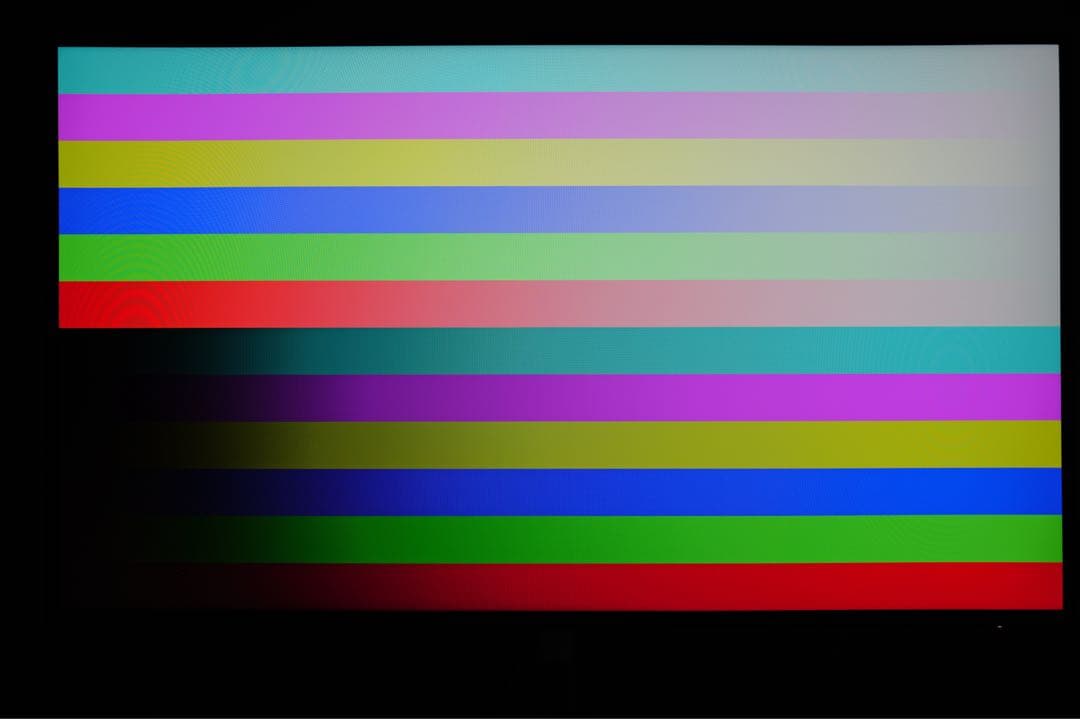 Dell U2723QX 27インチ 4K USB-C モニター U2723QE