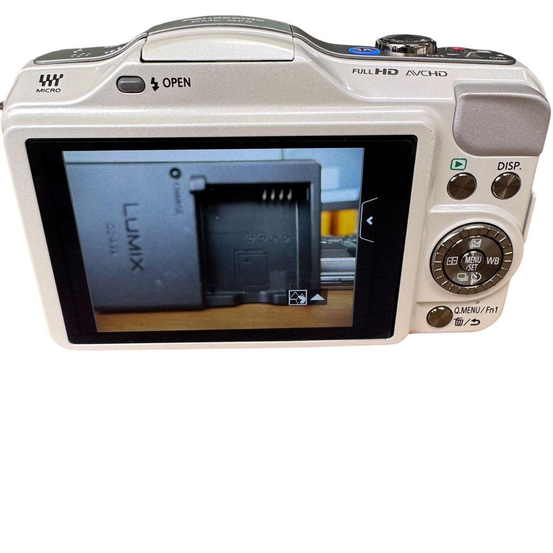 パナソニックDMC-GF5 ホワイト＆レンズH-PS14042 ミラーレスカメラ