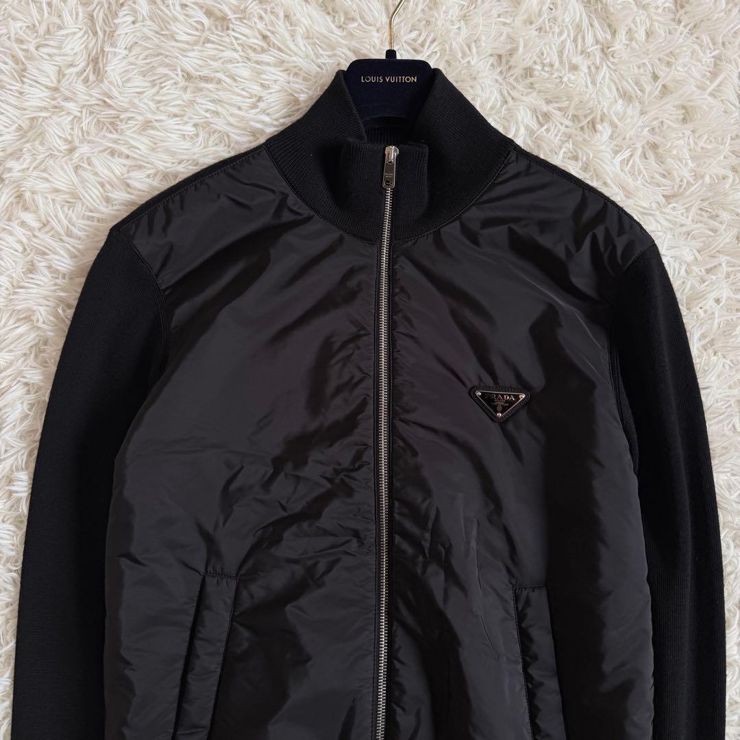 美品　プラダ　ドライバーズニット　三角プレート　ブラック　Mサイズ　現行