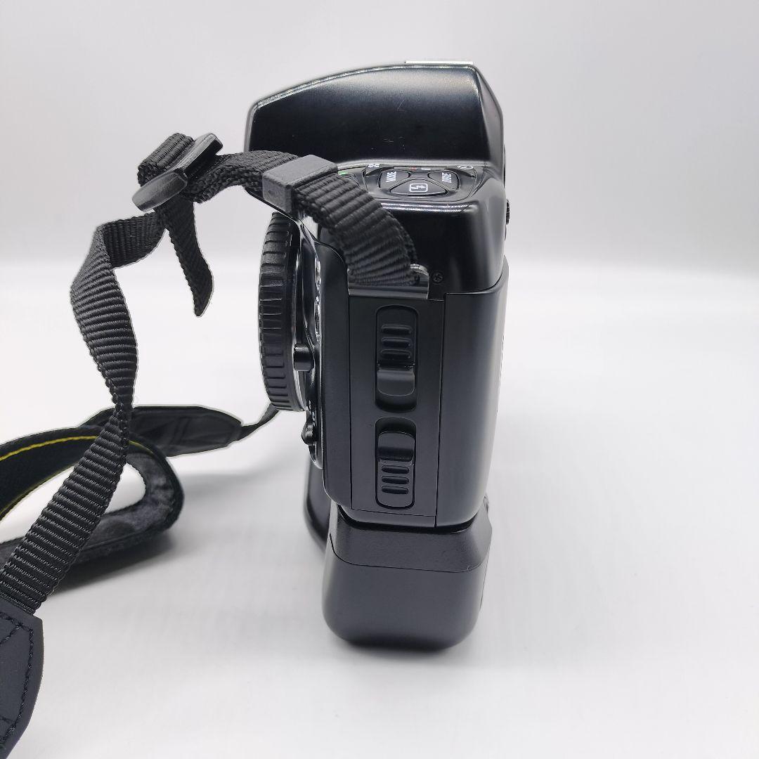Nikon F90X MB-10バッテリーパック付き