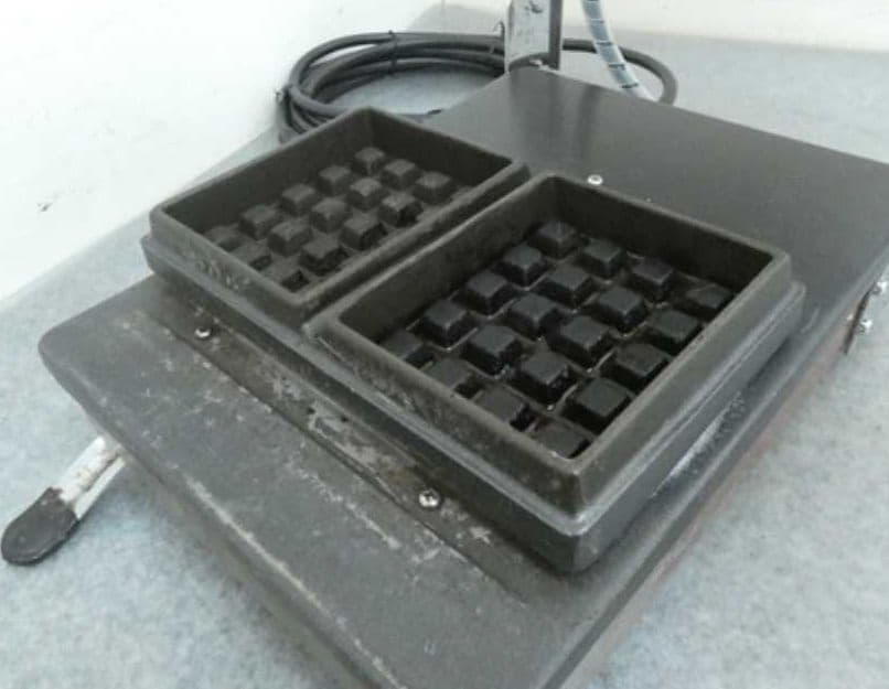 業務用 ワッフルメーカー　スナックベーカー