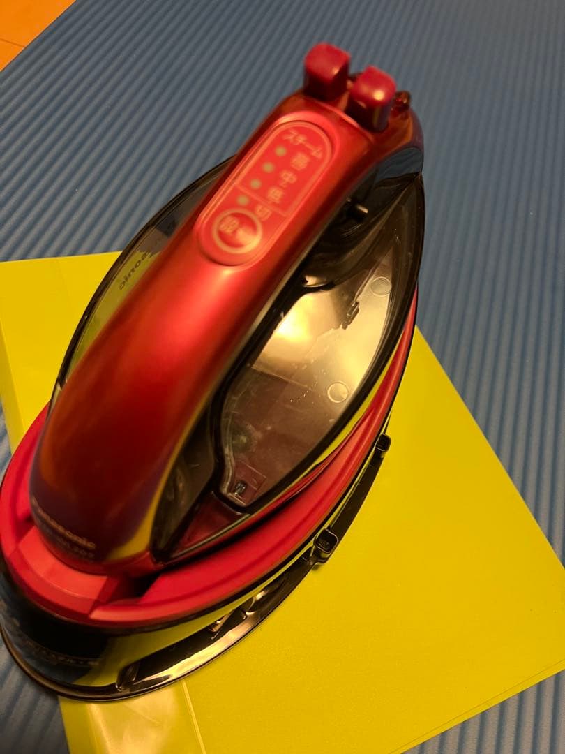 【超美品】パナソニック【高級アイロン】2022年式コードレス【NI-WL707】