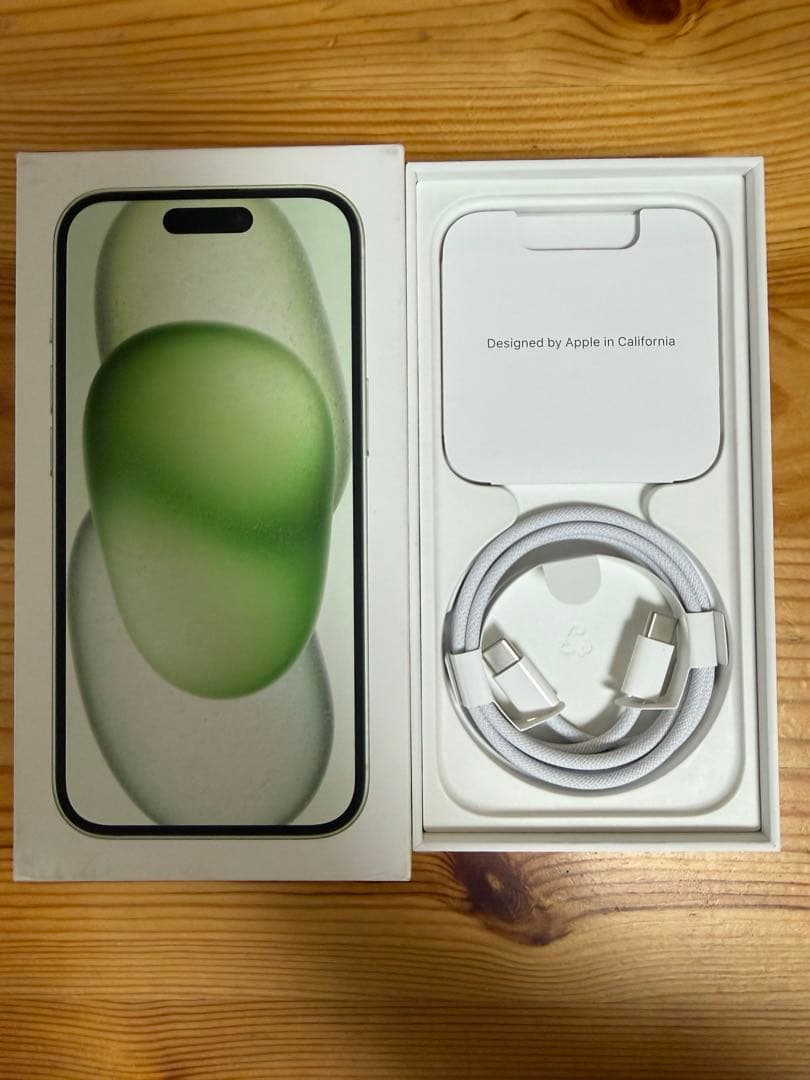 iPhone 15 128GB simフリー バッテリー残量100%！