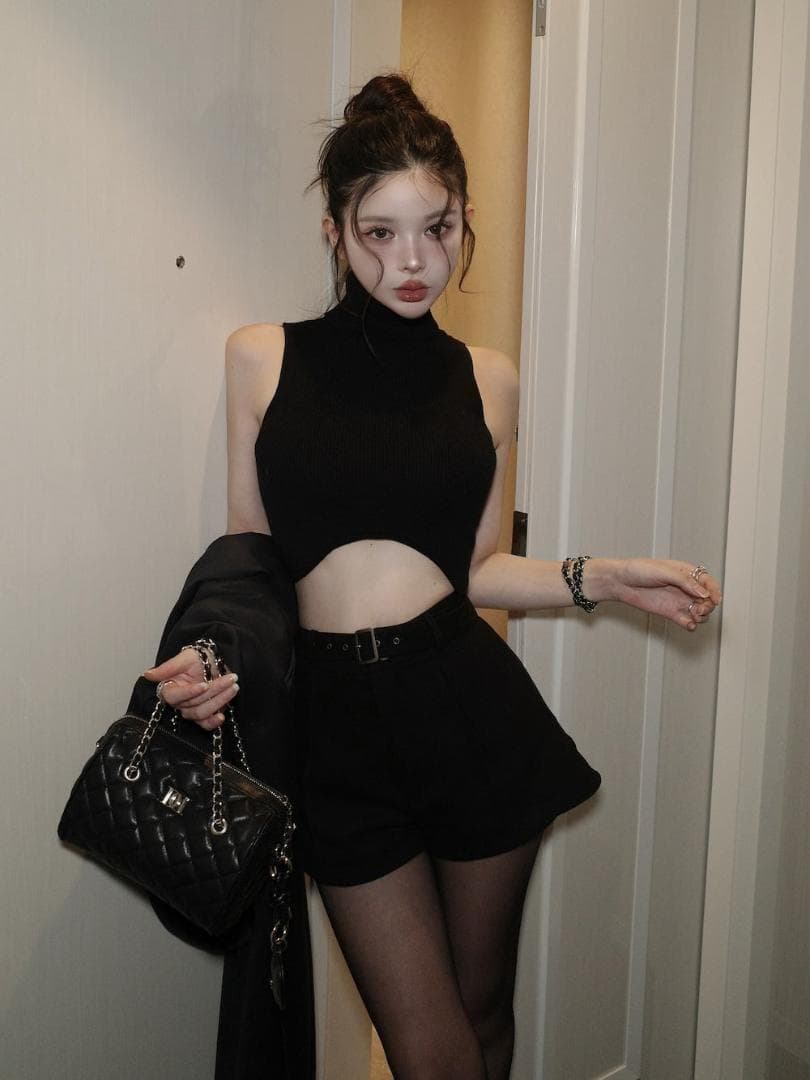 S 新品 入手困難 Darich サイドスリットハイウエストショートパンツ 黒