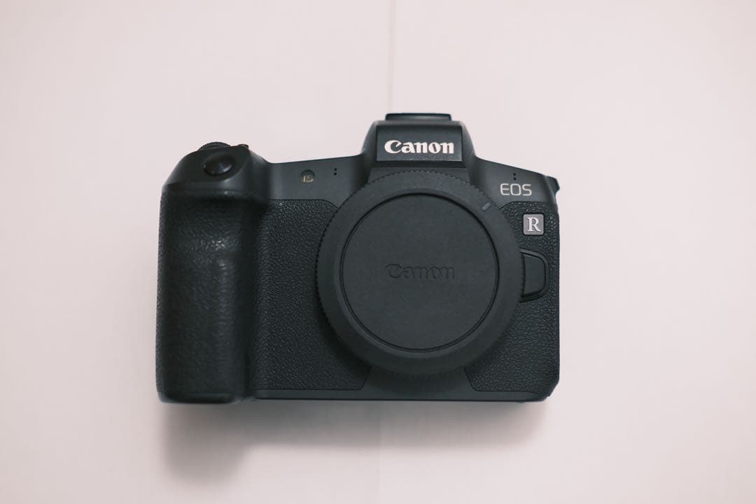 Canon EOS R ボディ　　BG-22