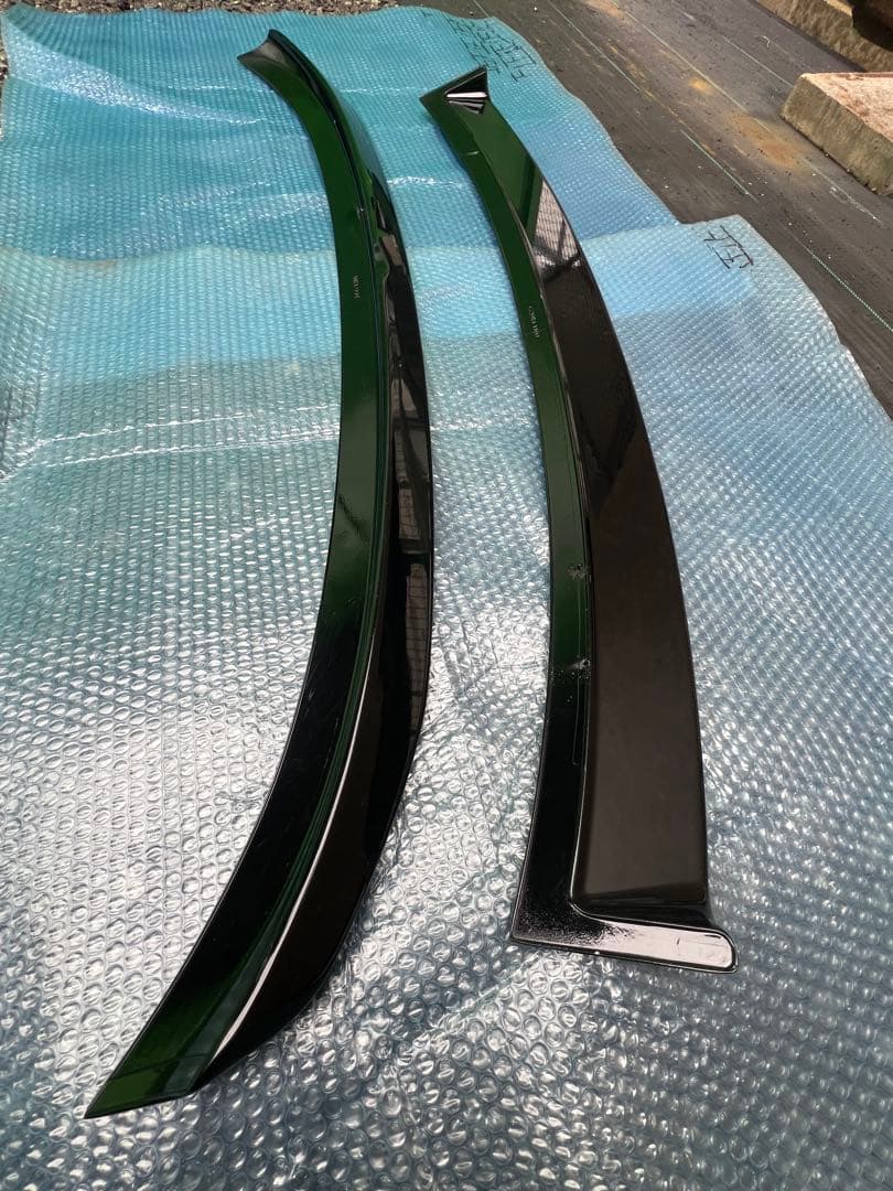 CROWN210系　リアトランクスポイラー＆ルーフスポイラー