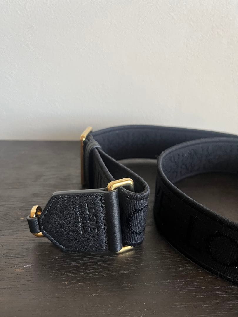 LOEWE ロエベ アナグラム ストラップ 黒