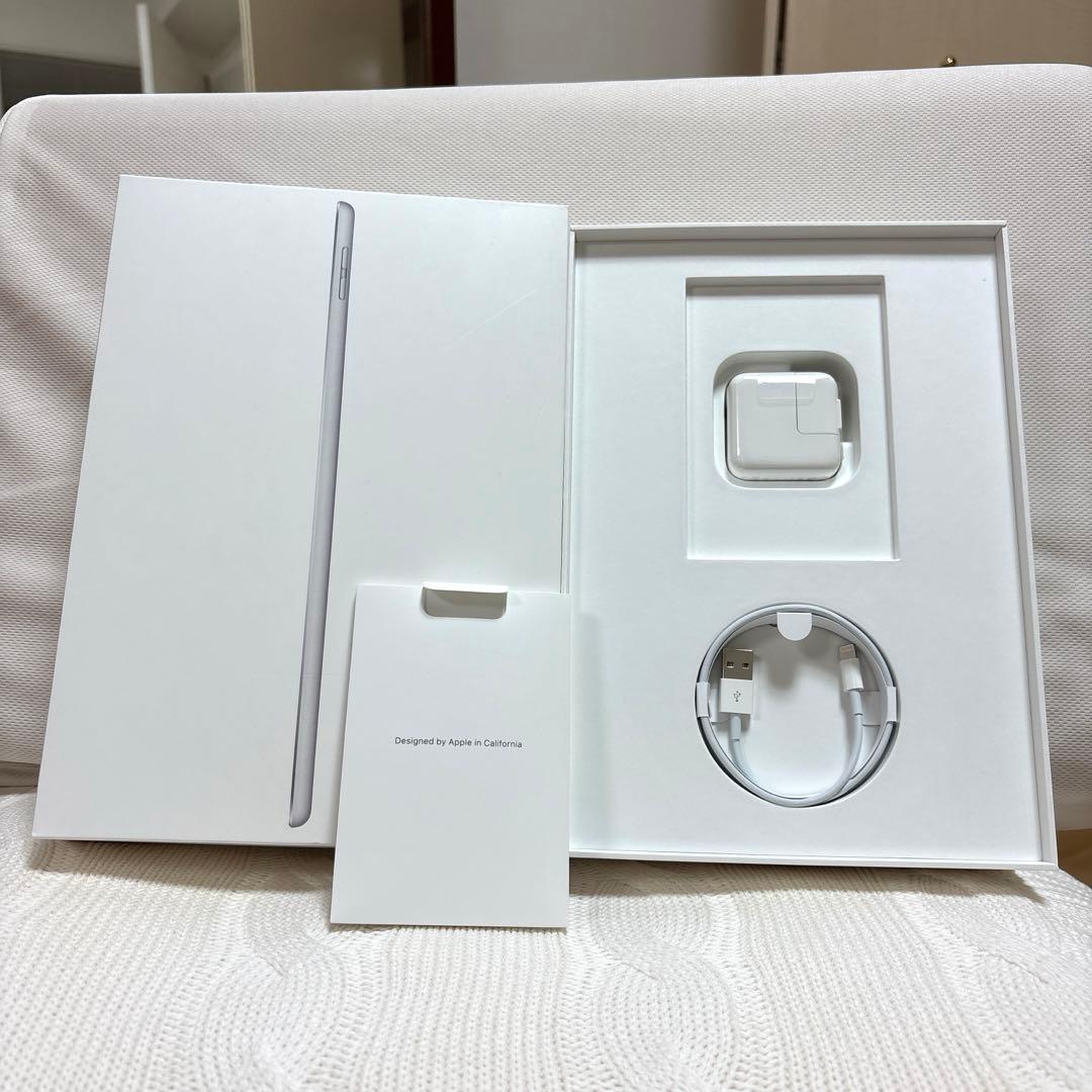 iPad 第7世代 128GB WiFiモデル シルバー 美品