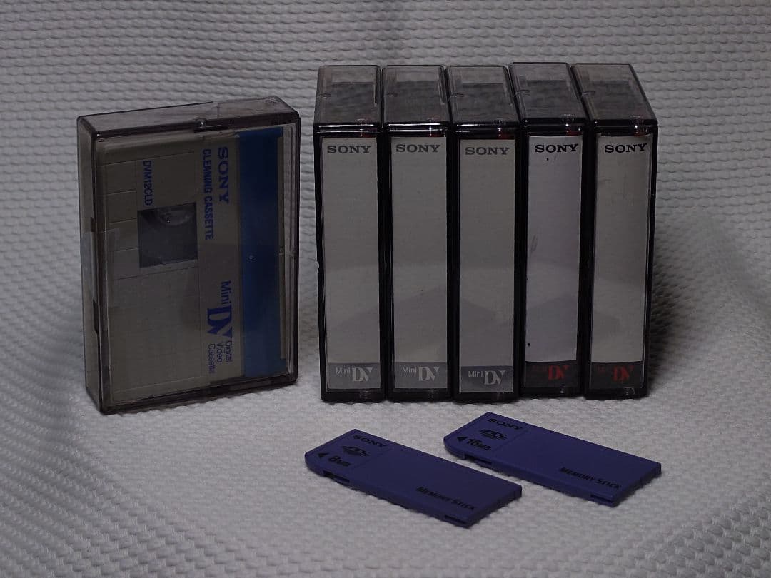 SONY Handycam 3.0メガピクセル（セット）