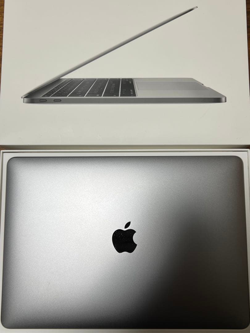 MacBook Pro 2017 13インチ　スペースグレー メモリ16GB