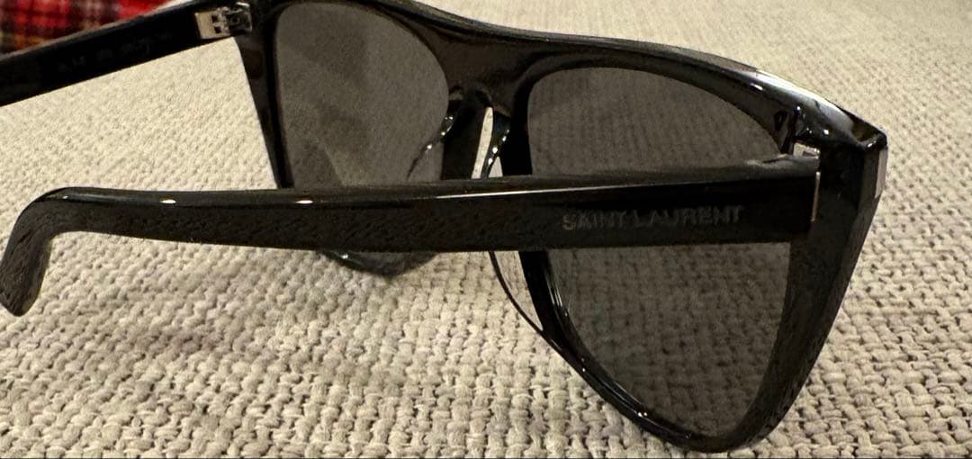 【美品/SAINT LAURENT】サンローラン サングラス ブラック