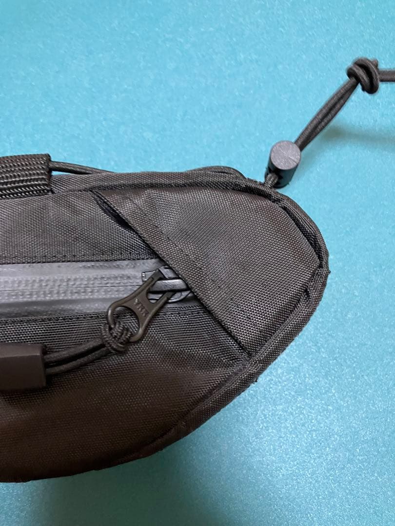 スコッティハンドメイドフレームバッグ