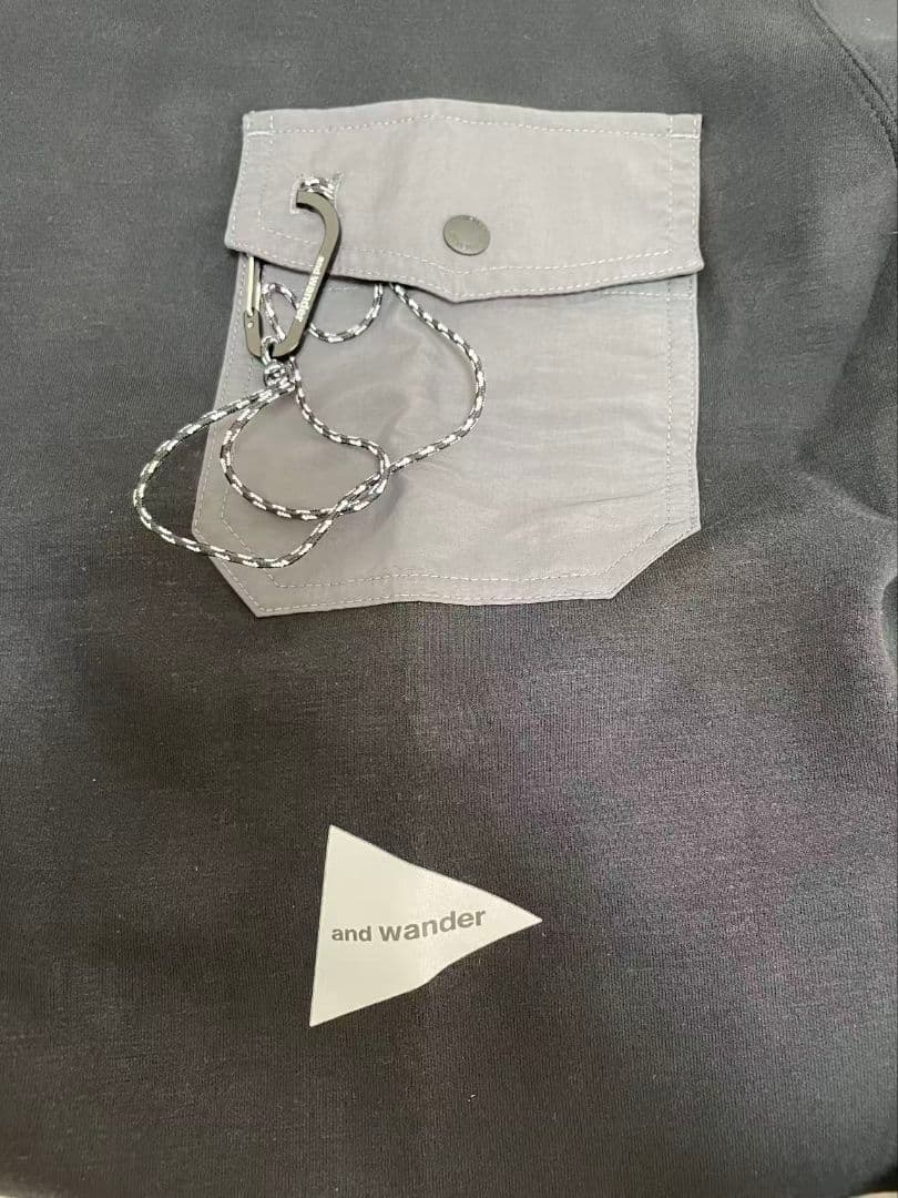 トップス and wander Airy Warm Pullover