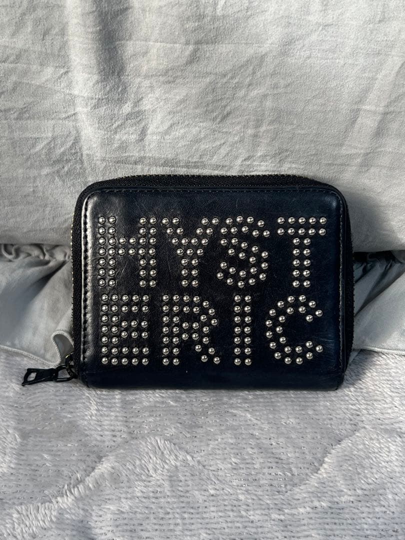 HYSTERIC GLAMOUR ♡ ロゴスタッズ ラウンドジップミニウォレット