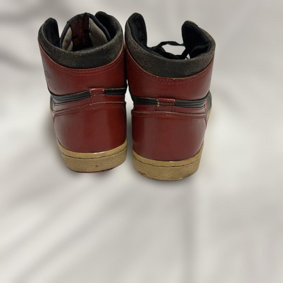 85年AJ1オリジナル黒赤(サイズ不明)