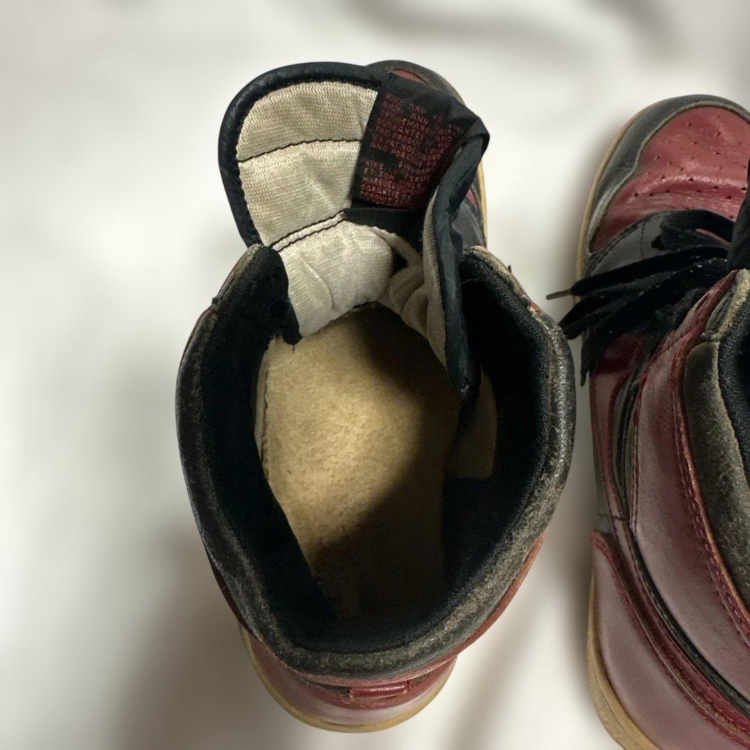 85年AJ1オリジナル黒赤(サイズ不明)