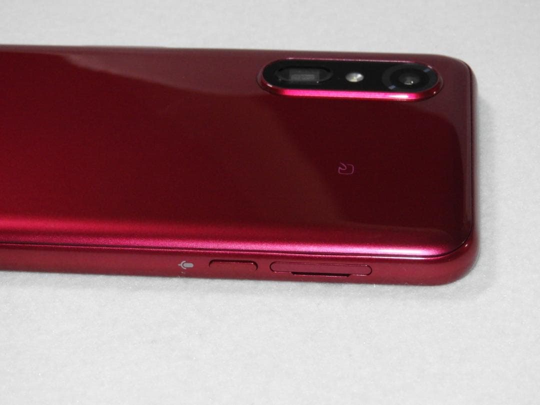 良品 FCNT らくらくスマートフォン a A401FC SIMフリー