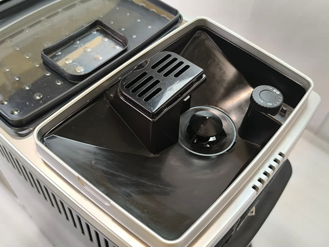 デロンギマグニフィカS コンパクト全自動コーヒーマシン　ECAM23420SBN