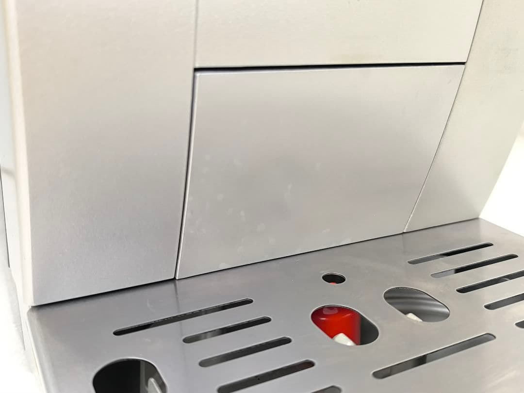 デロンギマグニフィカS コンパクト全自動コーヒーマシン　ECAM23420SBN