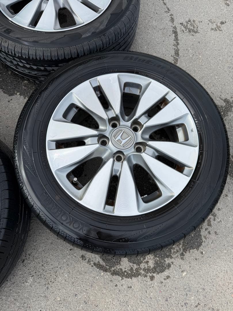 ステップワゴンRK5 後期純正16インチ