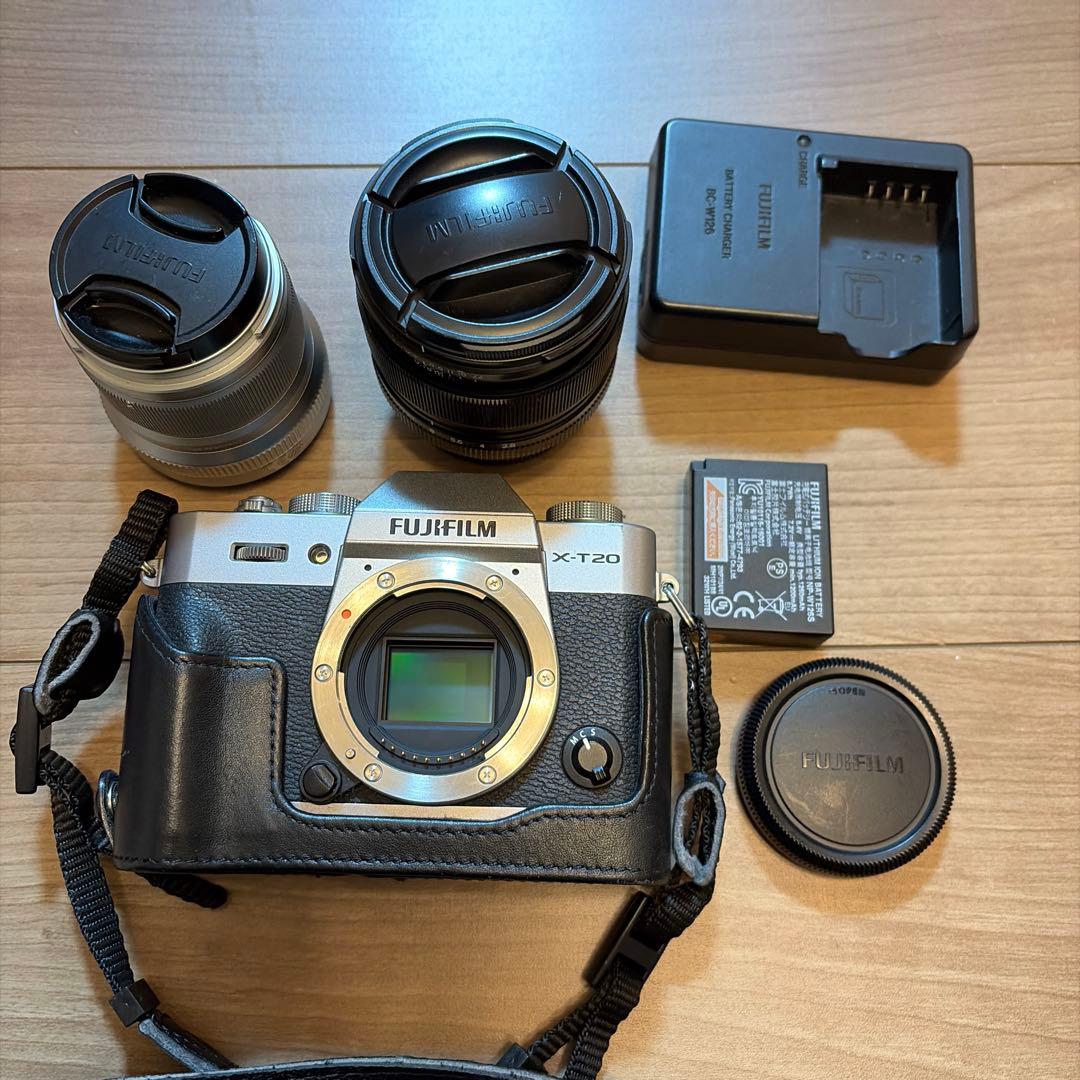 FUJIFILM XT20 ミラーレス一眼 カメラ