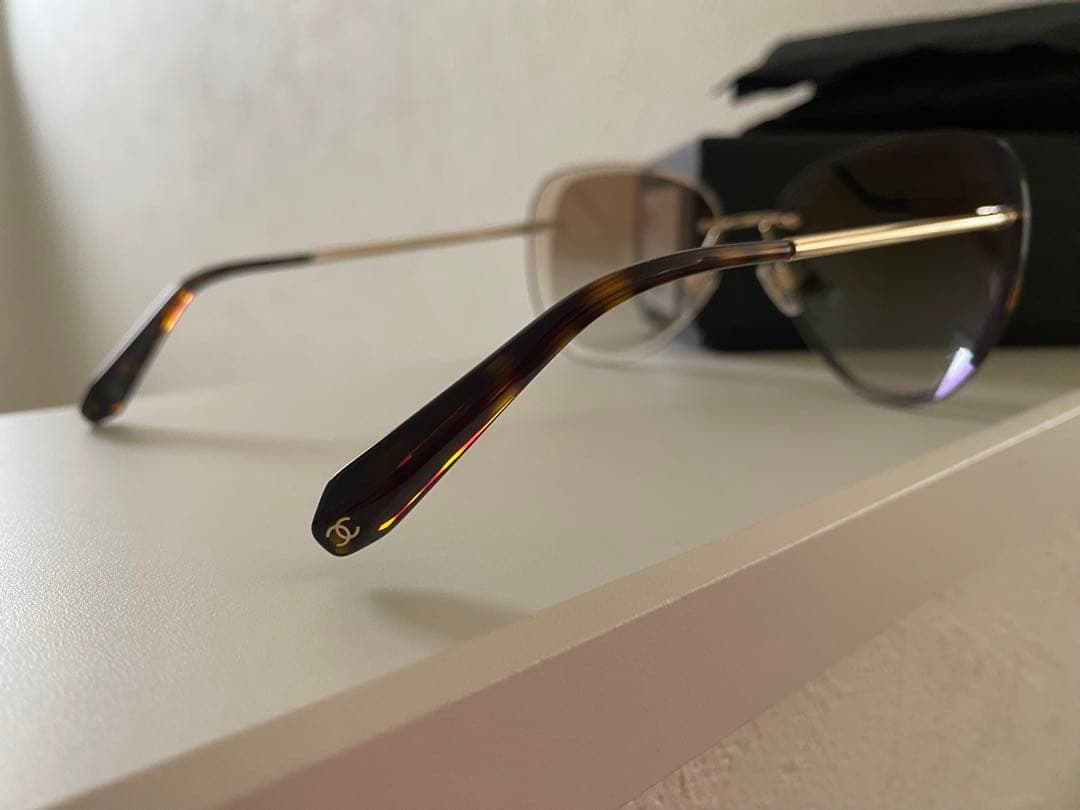 CHANEL 新品 サングラス ミラー 未使用 ケース付　べっ甲