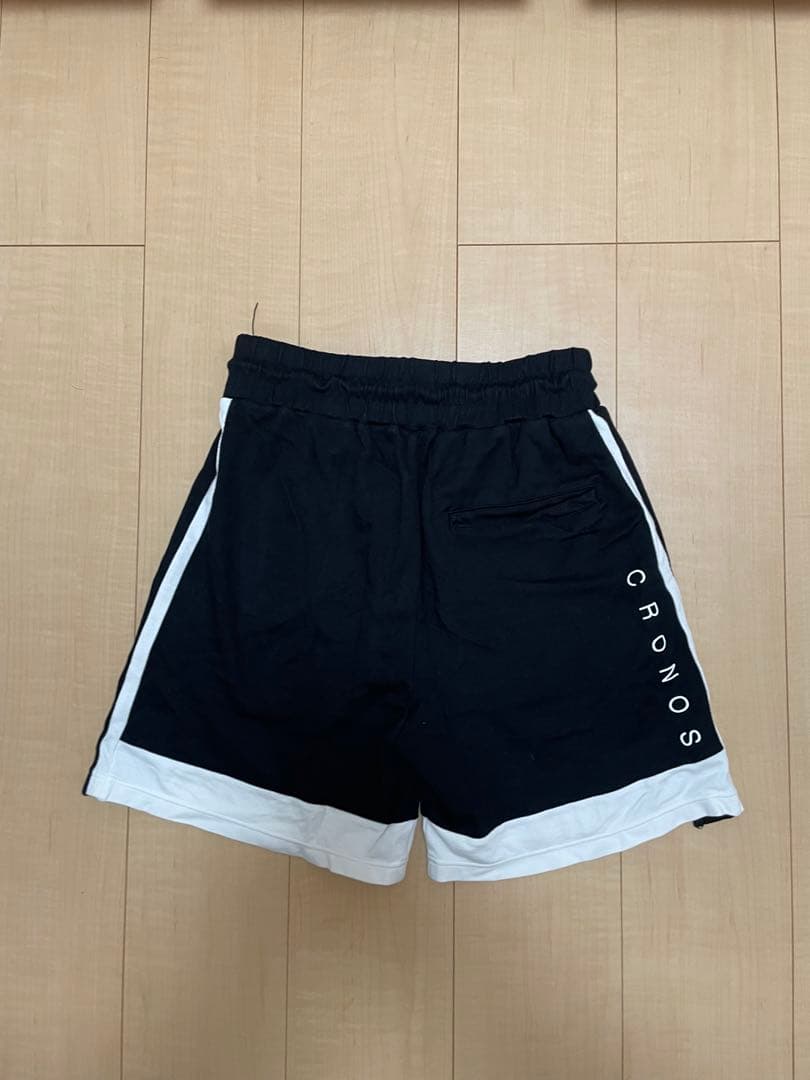 オンライン完売品　CRONOS クロノス　ハーフパンツ