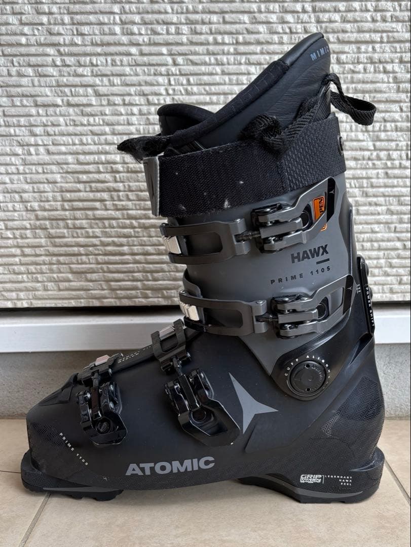 アトミック　スキーブーツ　HAWX PRIME 110