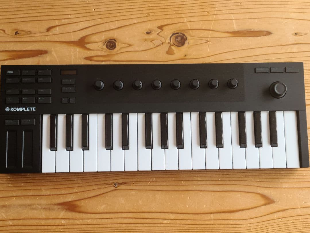 DTM・DAW NATIVE INSTRUMENTS KOMPLETE KONTROL M32