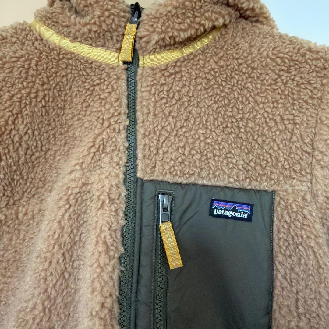 patagonia フード付きボアキルティングジャケット（リバーシブル）