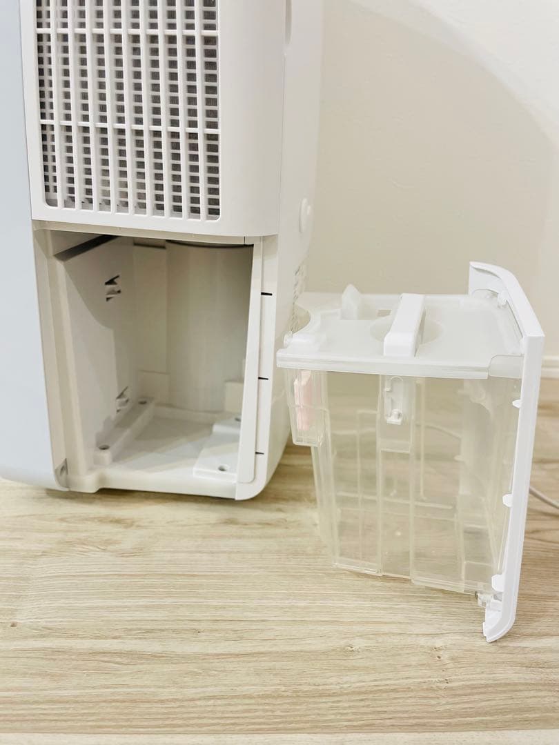 値下げ・超美品★SHARP CM-R100-W 冷風・衣類乾燥除湿機