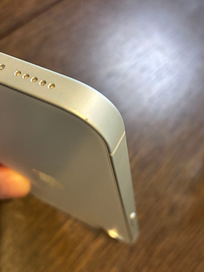 iPhone16e 128GB ホワイト SIMフリー 付属品完備