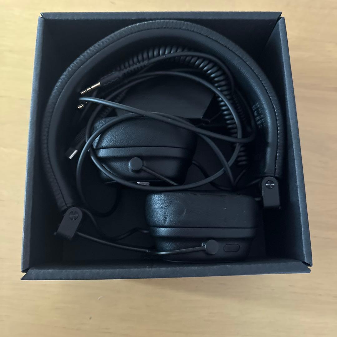 マーシャルヘッドホン