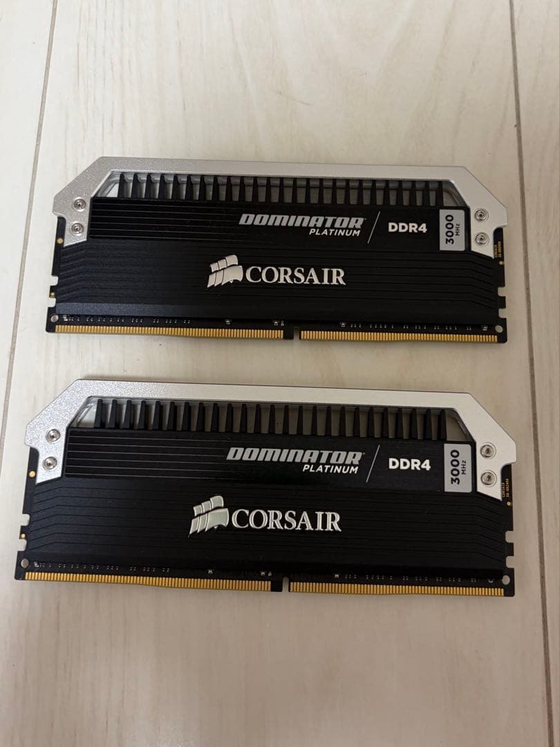 メモリー Corsair Platinum 16GB DDR4 3000MHz