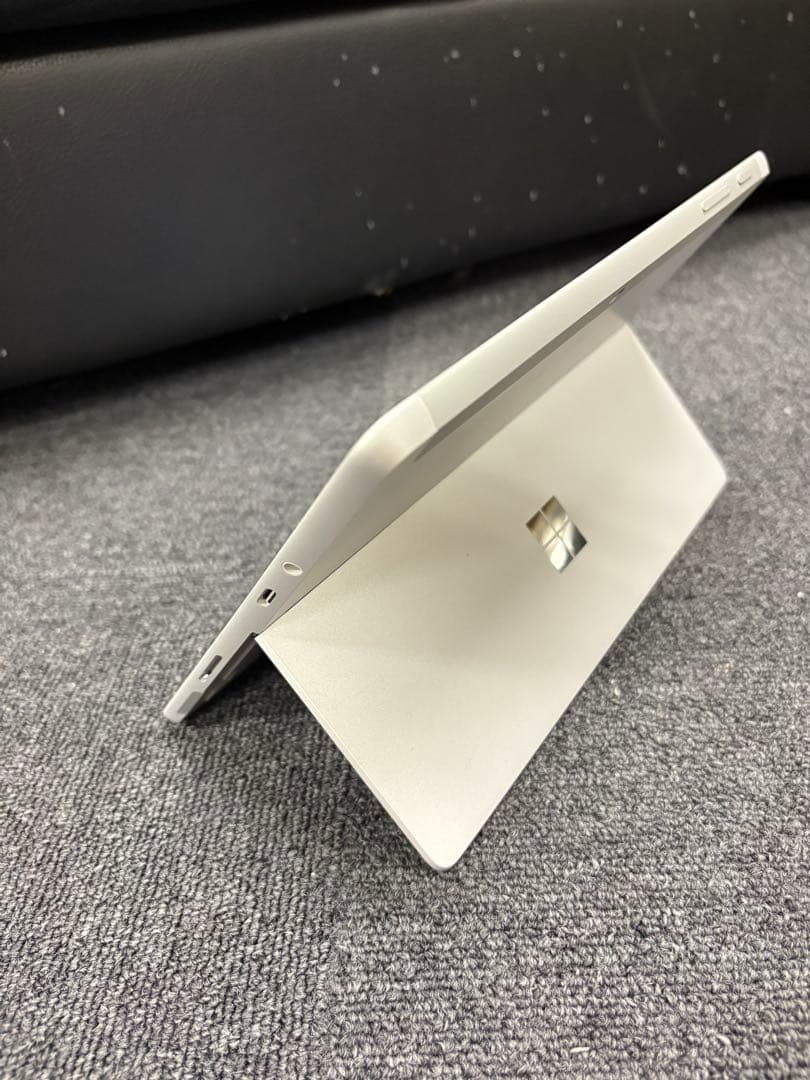 Microsoft Surface Go 2 本体＋充電器付き