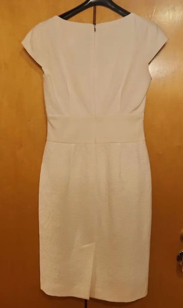 MaxMara ホワイトドレス Vネック キャップスリーブ