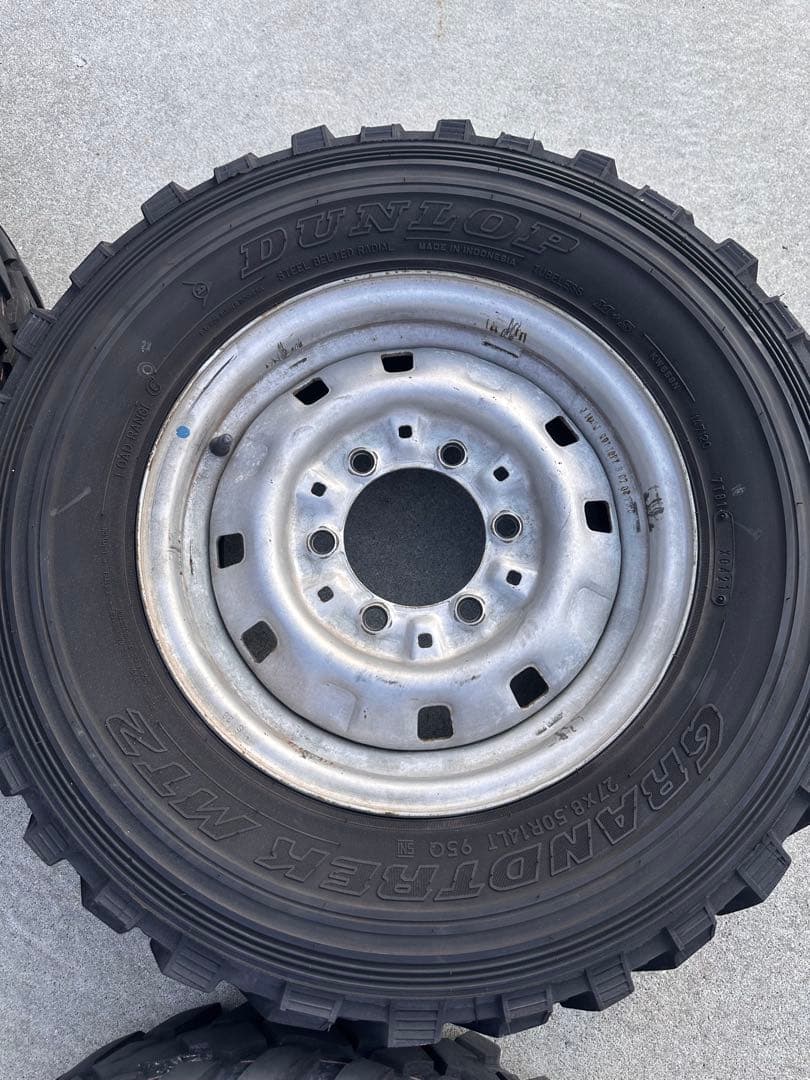 ダットサントラック　D21 純正　14インチ 鉄チンホイール4本　タイヤ付き