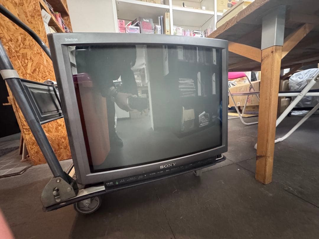 ブラウン管テレビ　SONY Trinitron KV-25ST70
