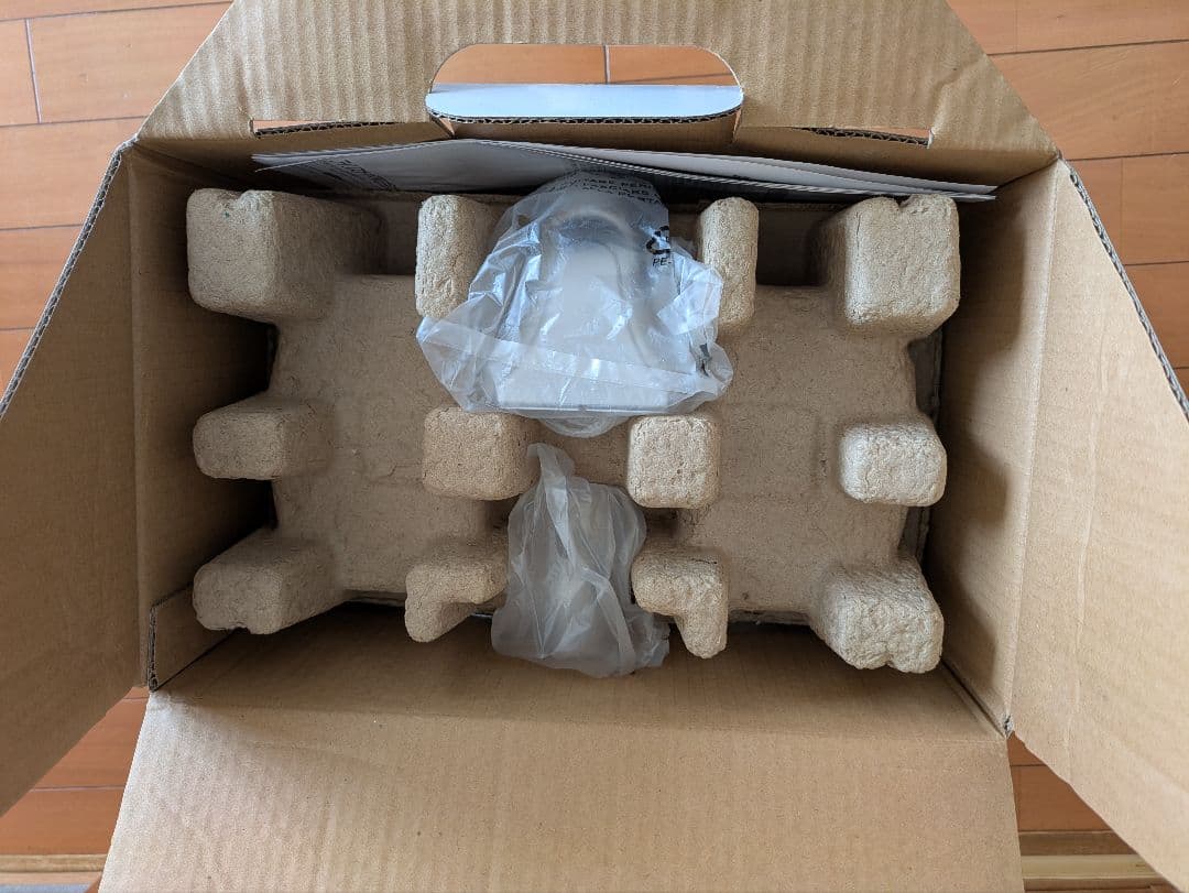 ブリ IRIS OHYAMA RNS-P10-W 布製品クリーナー