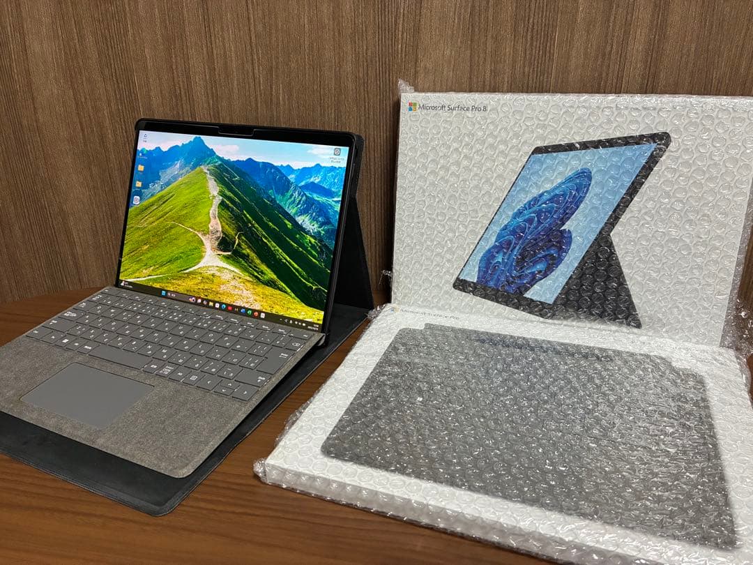 Microsoft Surface Pro 8 本体＋キーボード＋α