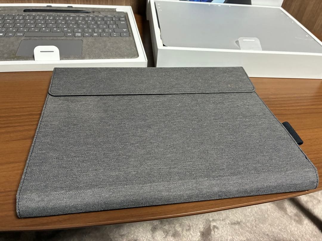 Microsoft Surface Pro 8 本体＋キーボード＋α