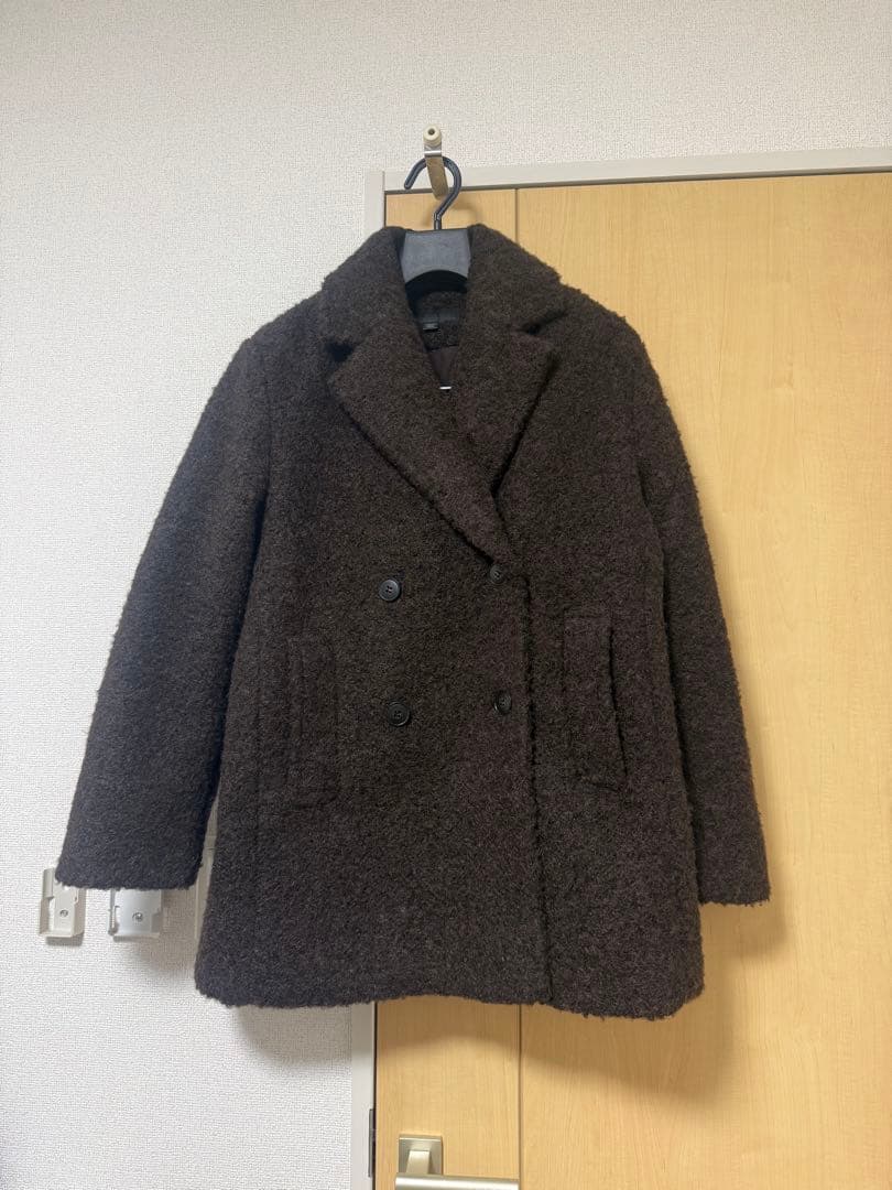 【ZARA】ブークレダブルブレストミディ丈コート