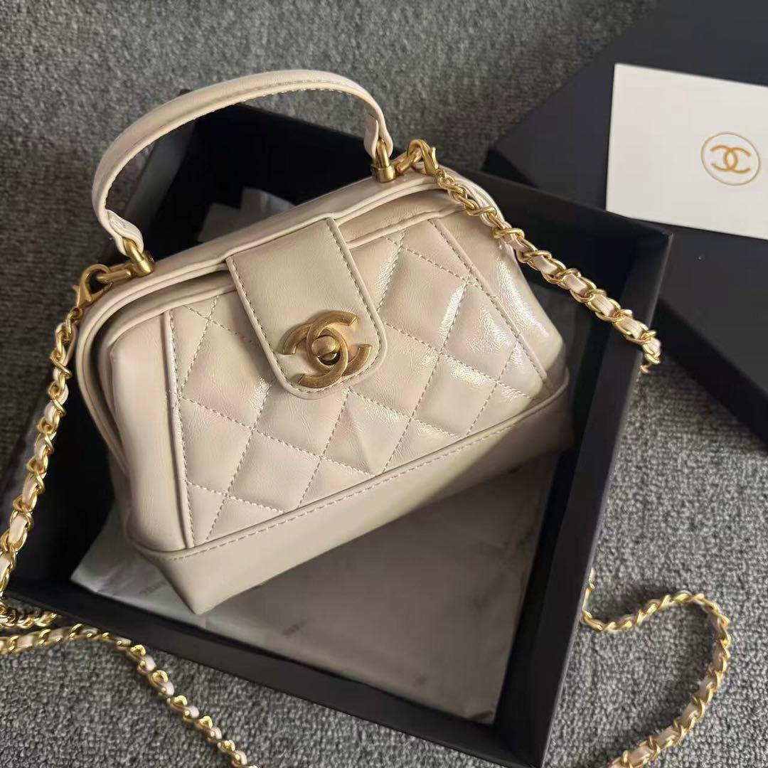 VIP限定 ノベルティ チェーン ショルダーバッグ ハンドバッグ ホワイト