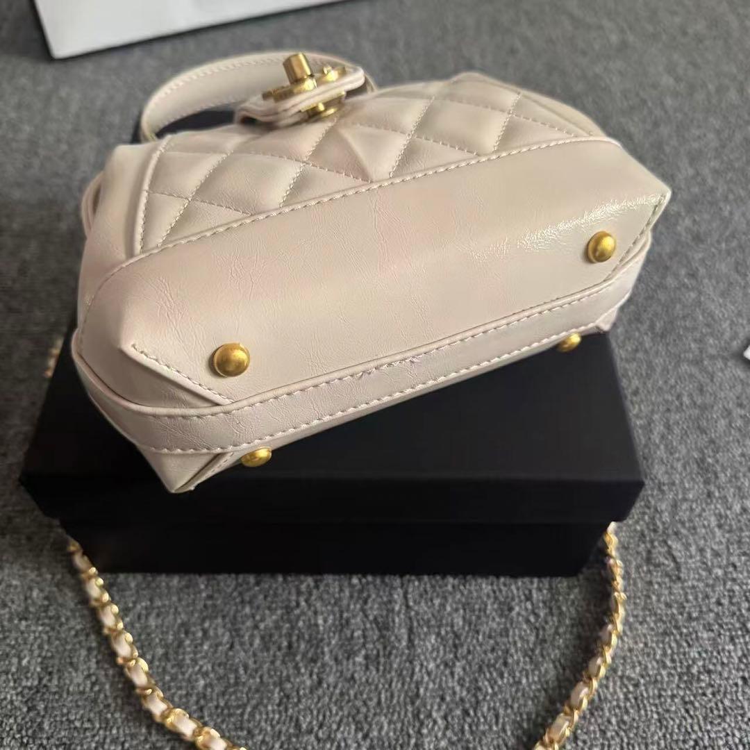 VIP限定 ノベルティ チェーン ショルダーバッグ ハンドバッグ ホワイト