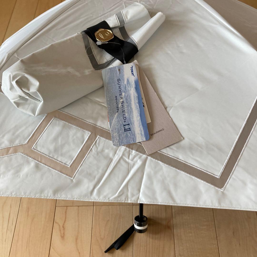 ビューランス　オーガンジーモチーフ晴雨兼用日傘　ホワイト