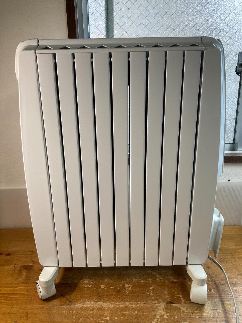 DeLonghi デロンギ ドラゴン デジタル オイル ヒーター DDQ0915