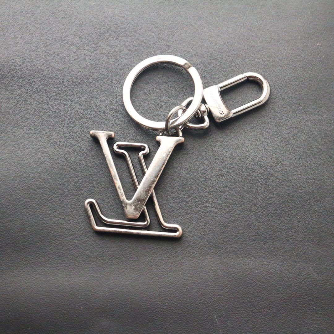 【中古】LOUIS VUITTON キーホルダーシルバーカラーM80217