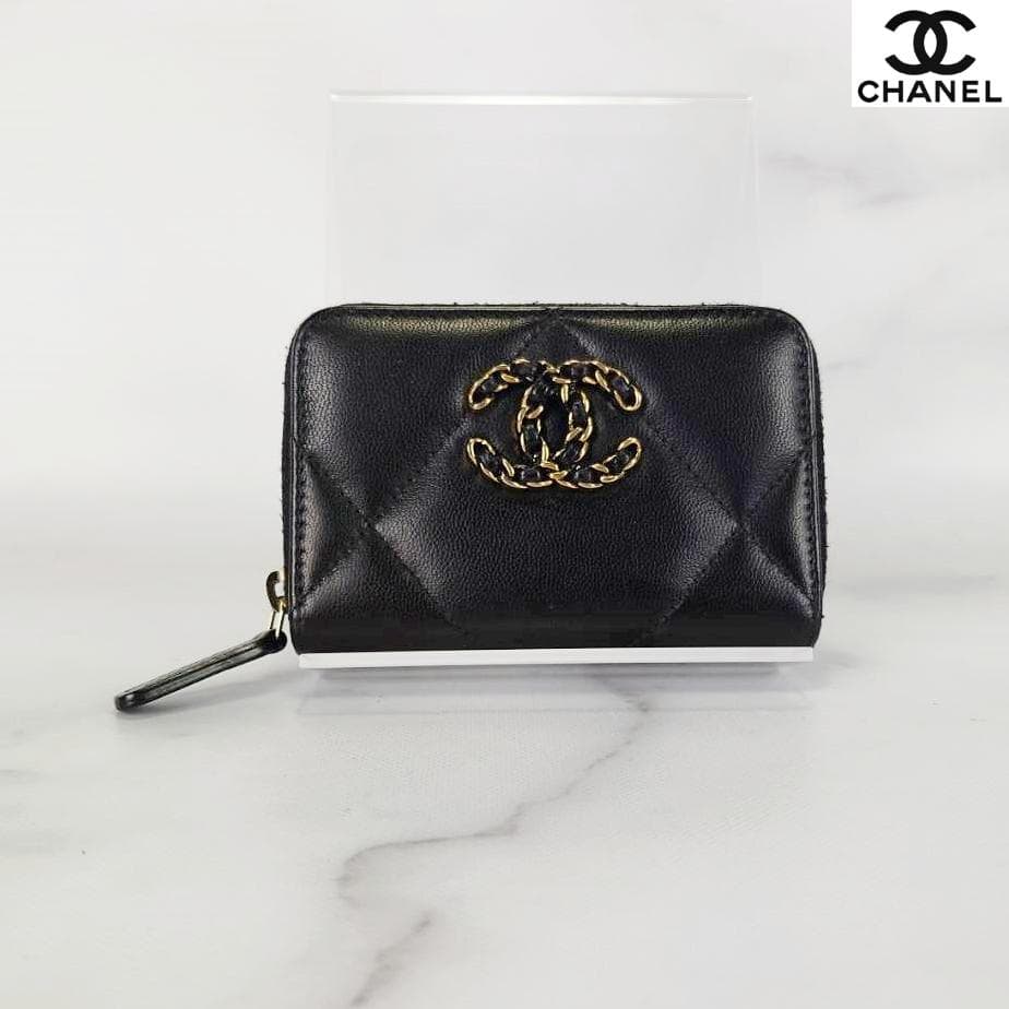 【レンティー】超美品　ラムスキンCHANEL19　マトラッセ　ケース