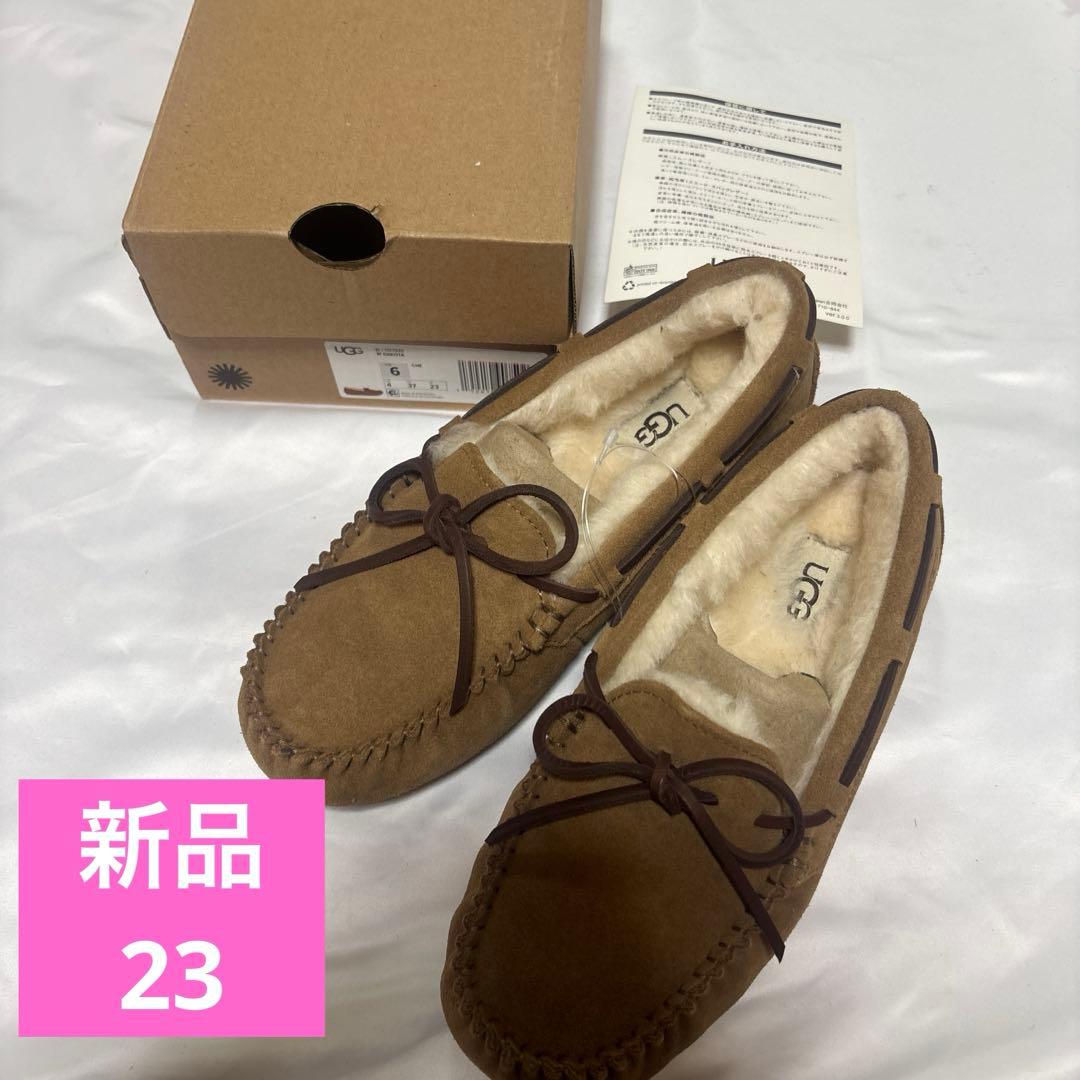 新品　アグ　UGG W DAKOTA モカシン　23cm