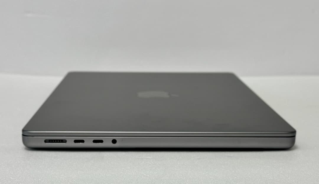 MacBookPro Liquid Retina XDRディスプレイ M1Pro